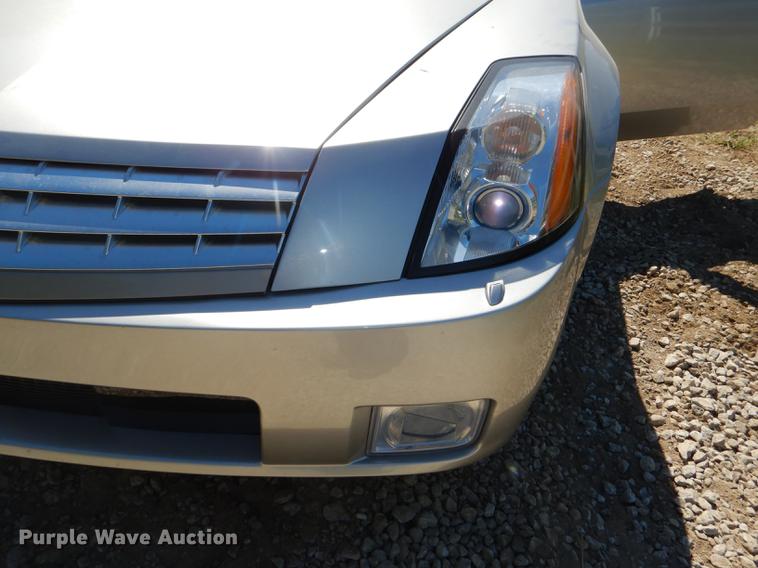 image for item DG4766 2005 Cadillac XLR convertible