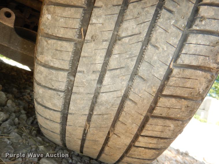 image for item DG4766 2005 Cadillac XLR convertible