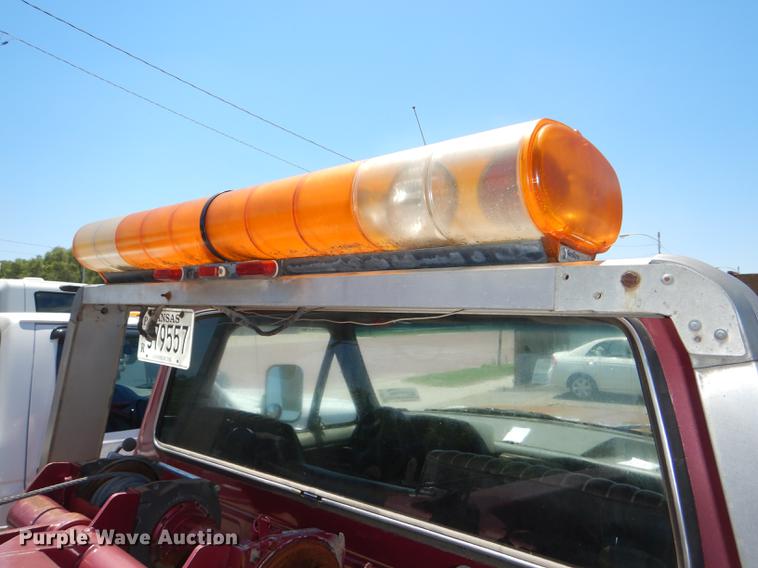 image for item DG4767 1990 Ford F350 XLT Lariat tow truck