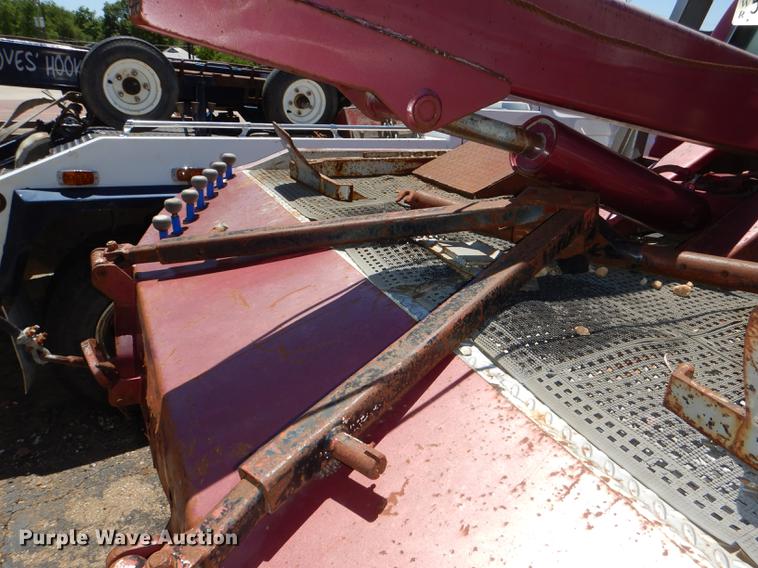 image for item DG4767 1990 Ford F350 XLT Lariat tow truck