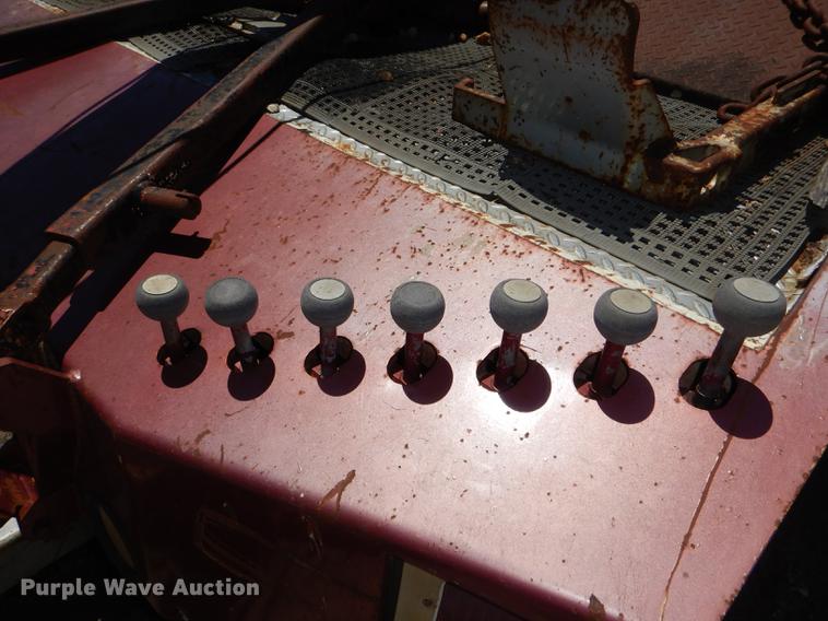 image for item DG4767 1990 Ford F350 XLT Lariat tow truck