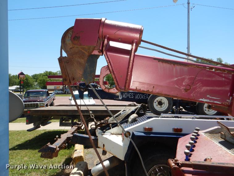 image for item DG4767 1990 Ford F350 XLT Lariat tow truck