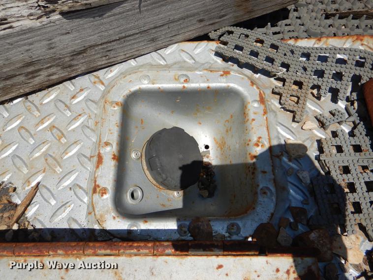 image for item DG4767 1990 Ford F350 XLT Lariat tow truck