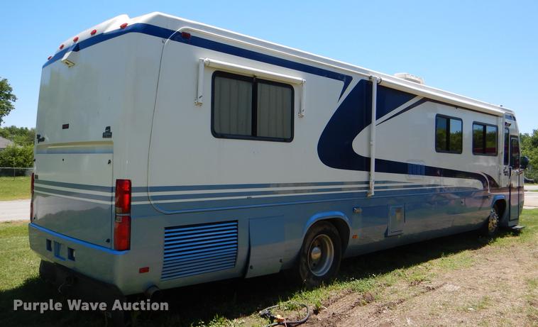 image for item DG4768 1997 Monaco Monocoque Roadmaster R-350E Executive RV