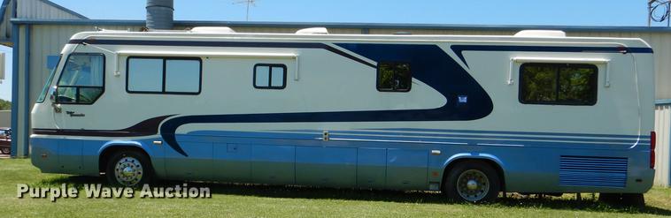 image for item DG4768 1997 Monaco Monocoque Roadmaster R-350E Executive RV