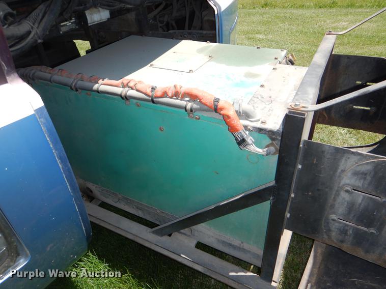 image for item DG4768 1997 Monaco Monocoque Roadmaster R-350E Executive RV