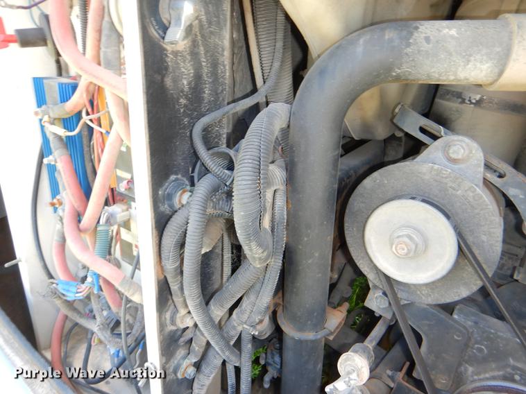 image for item DG4768 1997 Monaco Monocoque Roadmaster R-350E Executive RV