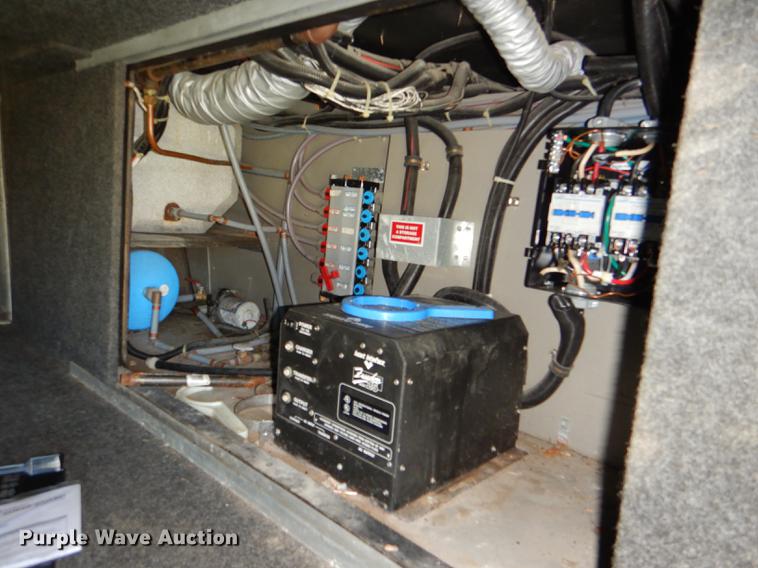 image for item DG4768 1997 Monaco Monocoque Roadmaster R-350E Executive RV