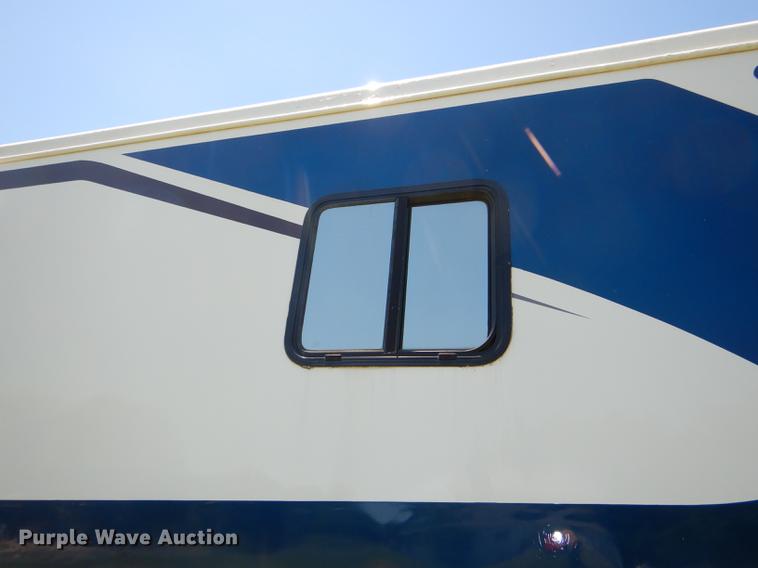 image for item DG4768 1997 Monaco Monocoque Roadmaster R-350E Executive RV