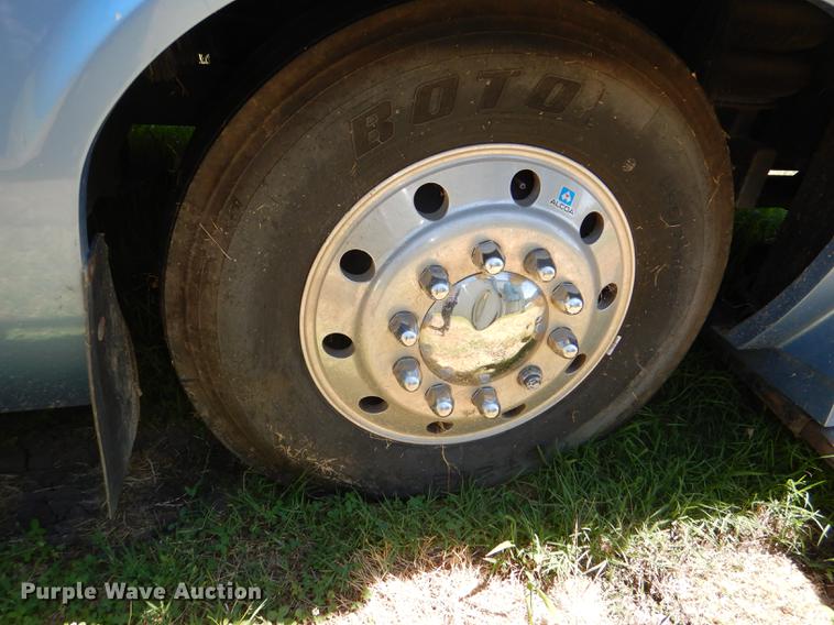 image for item DG4768 1997 Monaco Monocoque Roadmaster R-350E Executive RV