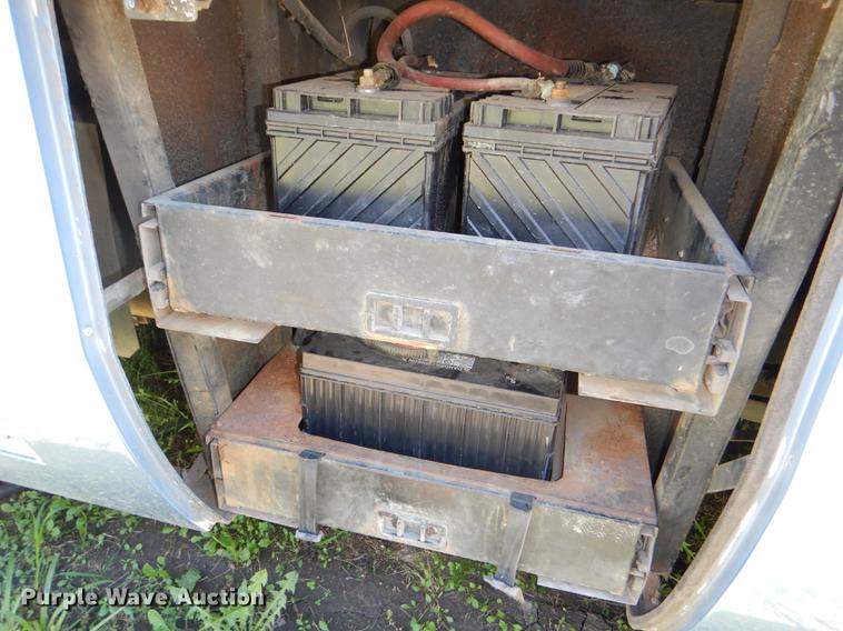 image for item DG4768 1997 Monaco Monocoque Roadmaster R-350E Executive RV