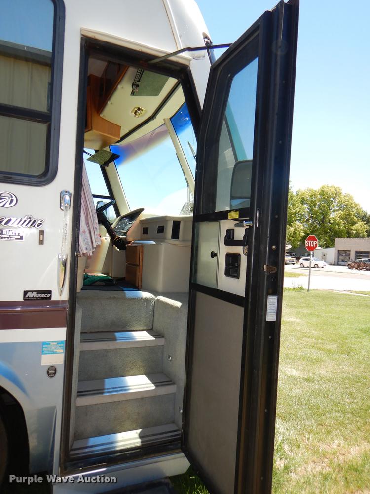 image for item DG4768 1997 Monaco Monocoque Roadmaster R-350E Executive RV