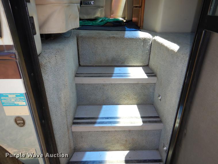 image for item DG4768 1997 Monaco Monocoque Roadmaster R-350E Executive RV