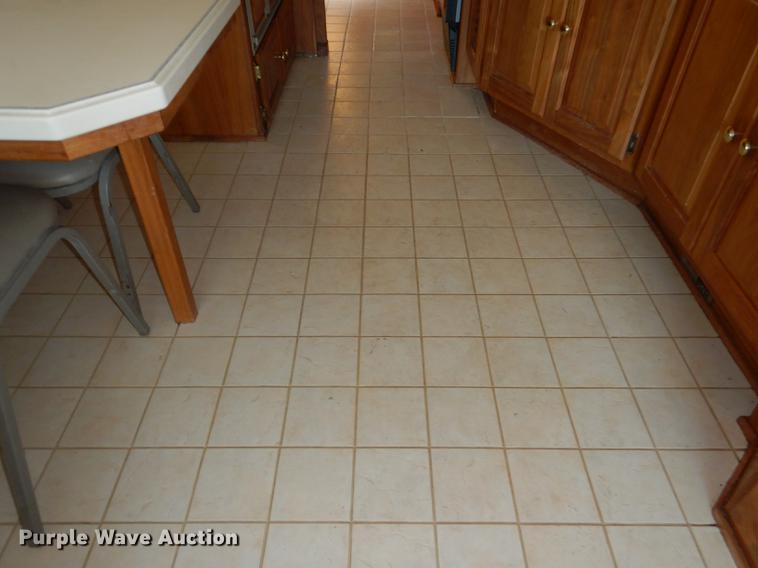 image for item DG4768 1997 Monaco Monocoque Roadmaster R-350E Executive RV