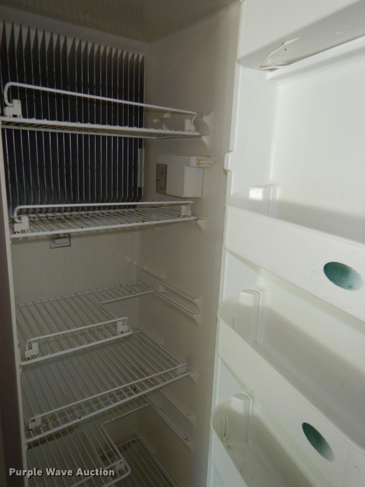 image for item DG4768 1997 Monaco Monocoque Roadmaster R-350E Executive RV