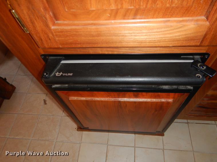 image for item DG4768 1997 Monaco Monocoque Roadmaster R-350E Executive RV