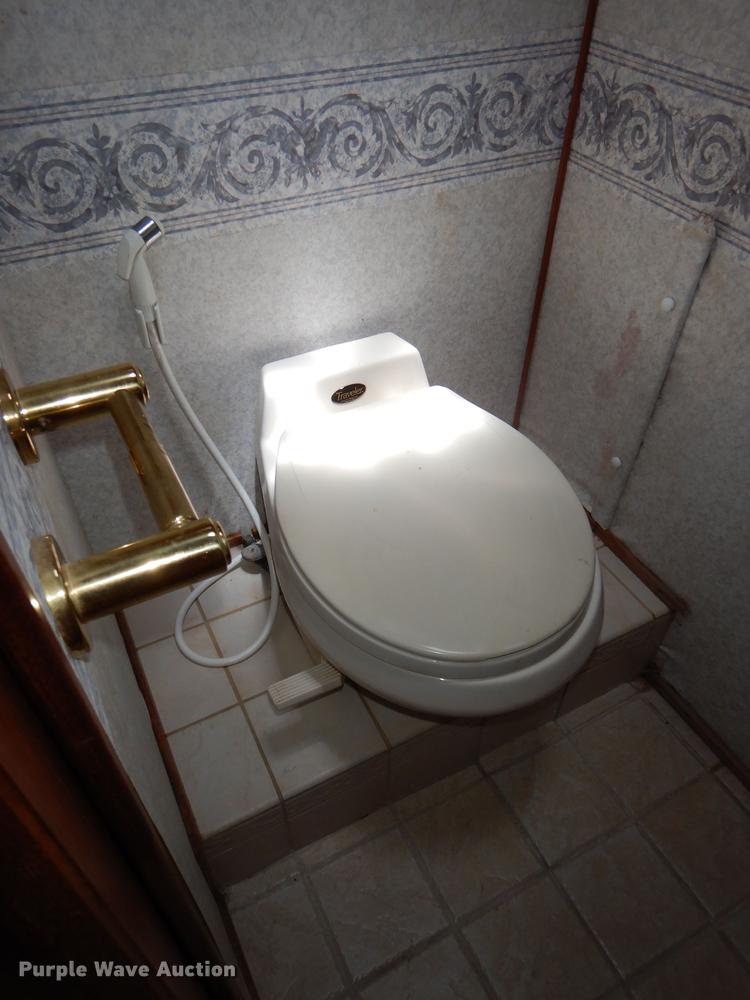 image for item DG4768 1997 Monaco Monocoque Roadmaster R-350E Executive RV