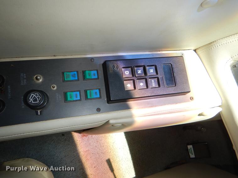 image for item DG4768 1997 Monaco Monocoque Roadmaster R-350E Executive RV