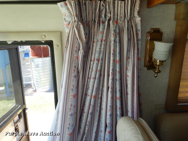 image for item DG4768 1997 Monaco Monocoque Roadmaster R-350E Executive RV