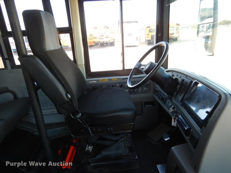 image for item DG5807 2002 Thomas Built Saf-T-Liner MVP ER school bus