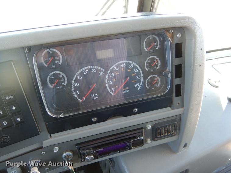 image for item DG5807 2002 Thomas Built Saf-T-Liner MVP ER school bus