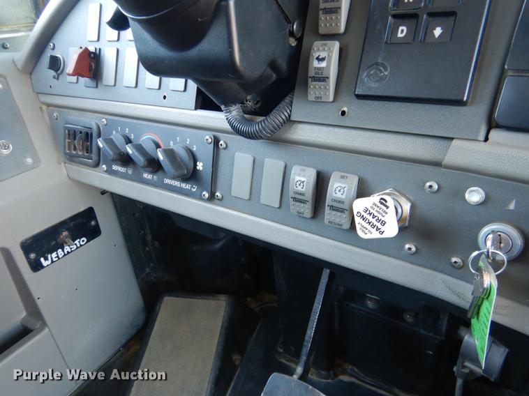 image for item DG5807 2002 Thomas Built Saf-T-Liner MVP ER school bus