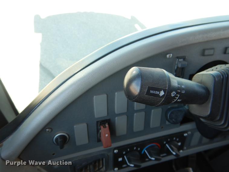 image for item DG5807 2002 Thomas Built Saf-T-Liner MVP ER school bus