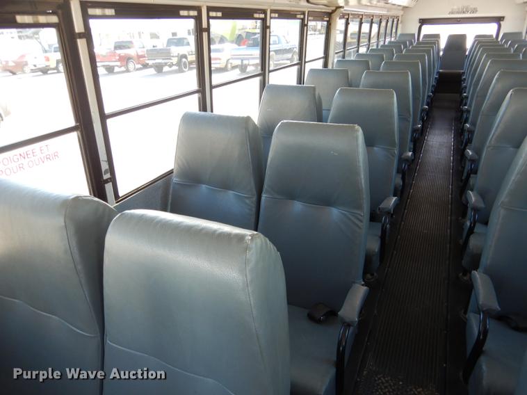 image for item DG5807 2002 Thomas Built Saf-T-Liner MVP ER school bus