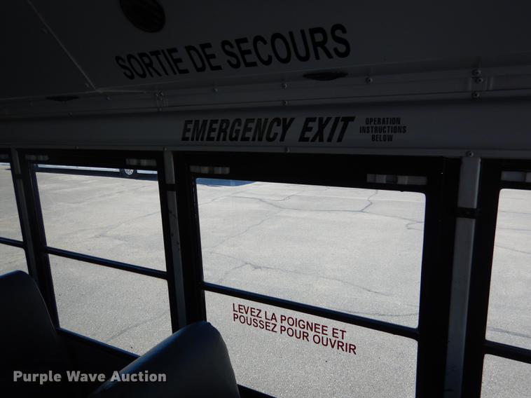 image for item DG5807 2002 Thomas Built Saf-T-Liner MVP ER school bus