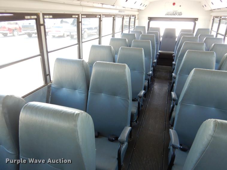 image for item DG5807 2002 Thomas Built Saf-T-Liner MVP ER school bus