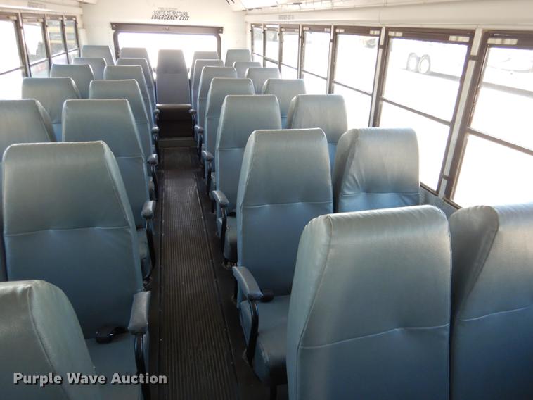 image for item DG5807 2002 Thomas Built Saf-T-Liner MVP ER school bus