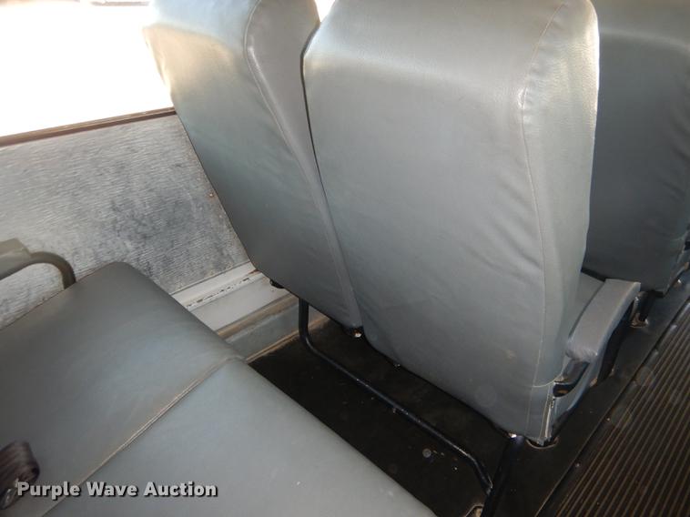 image for item DG5807 2002 Thomas Built Saf-T-Liner MVP ER school bus