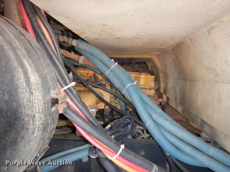 image for item DG5807 2002 Thomas Built Saf-T-Liner MVP ER school bus