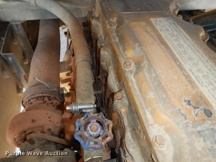 image for item DG5807 2002 Thomas Built Saf-T-Liner MVP ER school bus