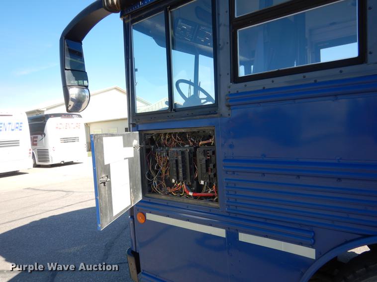 image for item DG5807 2002 Thomas Built Saf-T-Liner MVP ER school bus