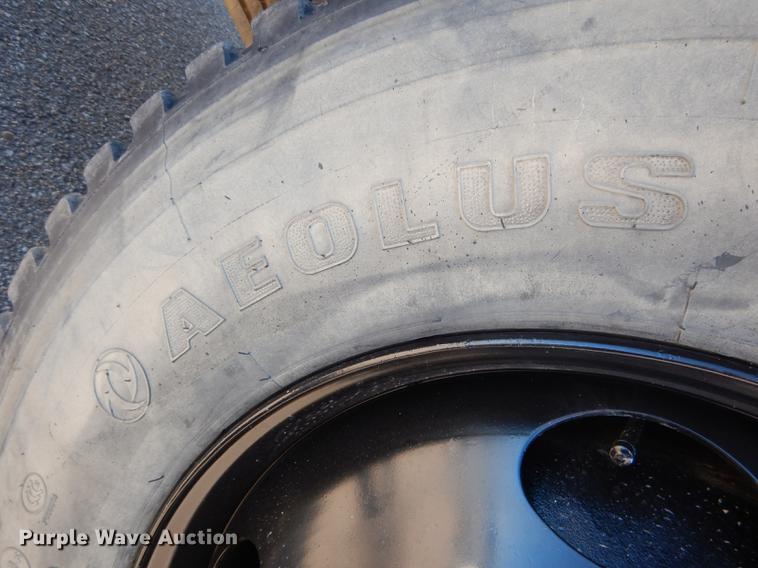 image for item DG5807 2002 Thomas Built Saf-T-Liner MVP ER school bus