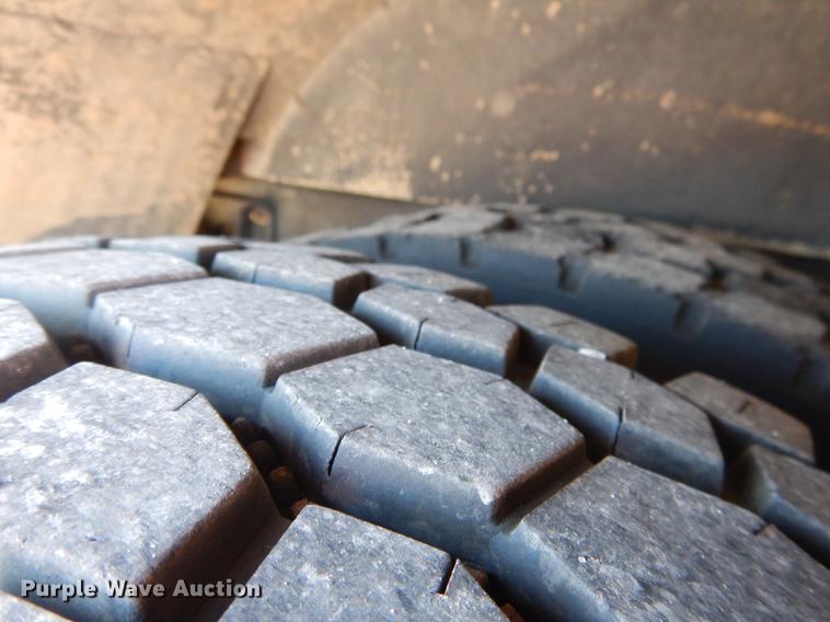 image for item DG5807 2002 Thomas Built Saf-T-Liner MVP ER school bus