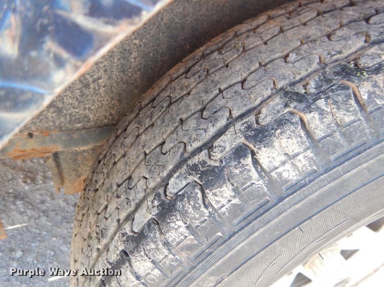 image for item ED9283 2001 Doolittle utility trailer