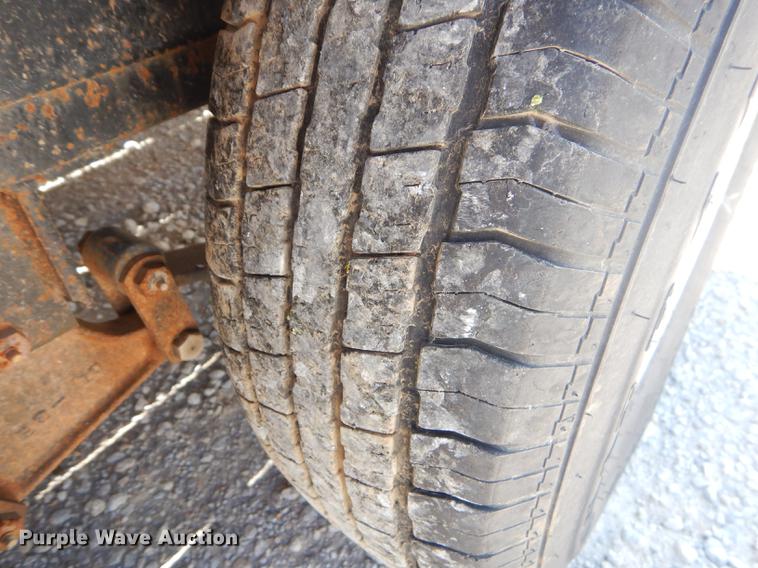 image for item ED9283 2001 Doolittle utility trailer