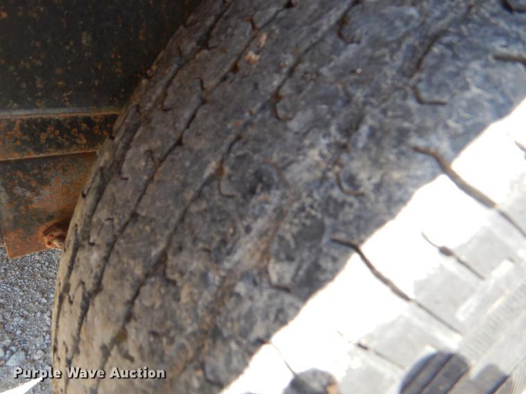 image for item ED9283 2001 Doolittle utility trailer