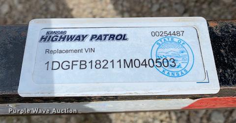 image for item ED9283 2001 Doolittle utility trailer