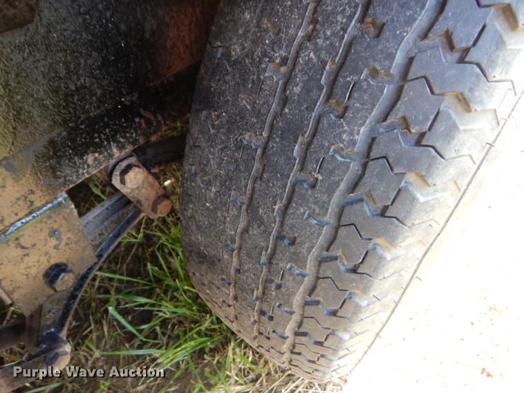 image for item ED9286 2001 Starlite utility trailer