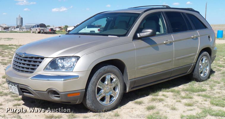 image for item EO9835 2005 Chrysler Pacifica Touring SUV