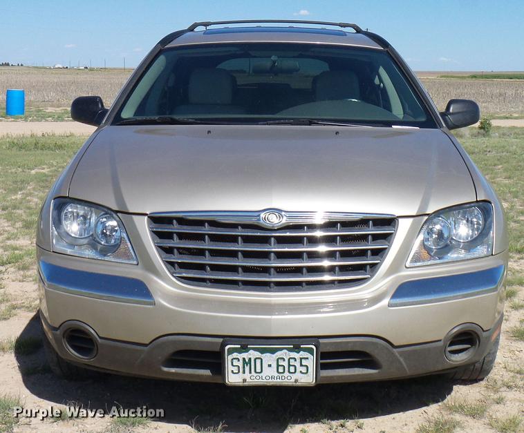 image for item EO9835 2005 Chrysler Pacifica Touring SUV
