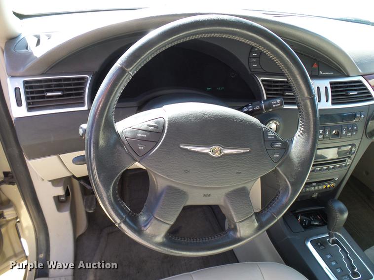 image for item EO9835 2005 Chrysler Pacifica Touring SUV