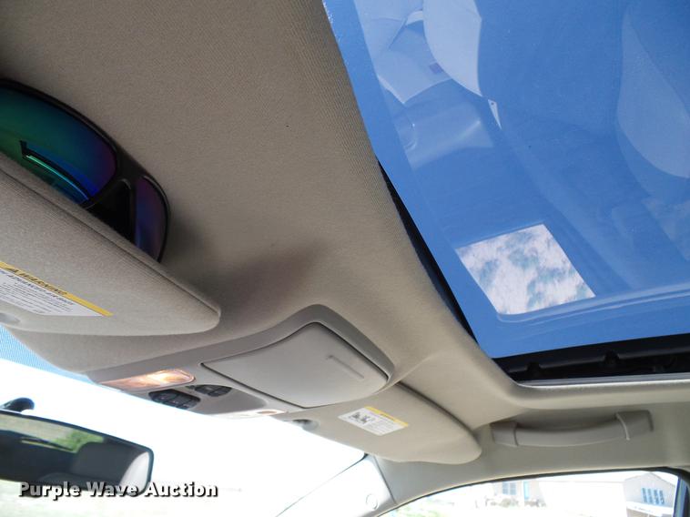 image for item EO9835 2005 Chrysler Pacifica Touring SUV