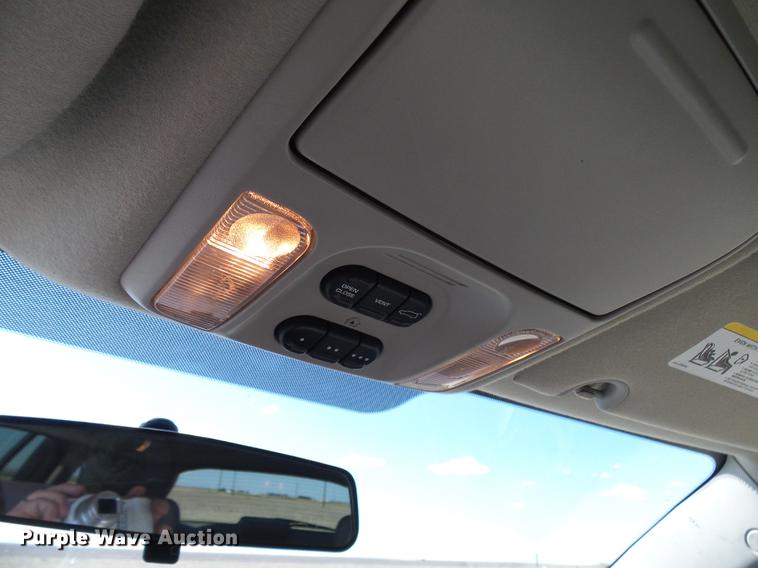 image for item EO9835 2005 Chrysler Pacifica Touring SUV