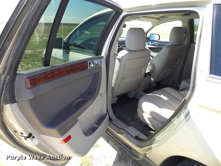 image for item EO9835 2005 Chrysler Pacifica Touring SUV