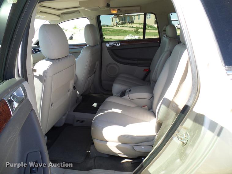 image for item EO9835 2005 Chrysler Pacifica Touring SUV