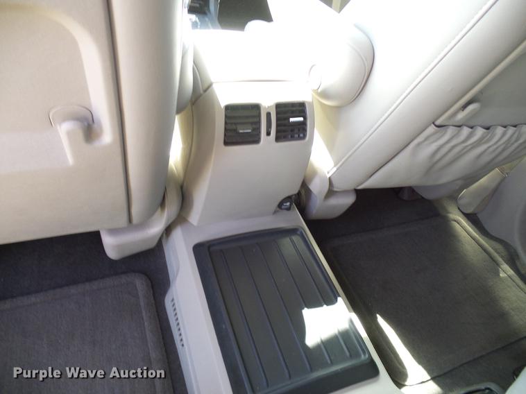 image for item EO9835 2005 Chrysler Pacifica Touring SUV